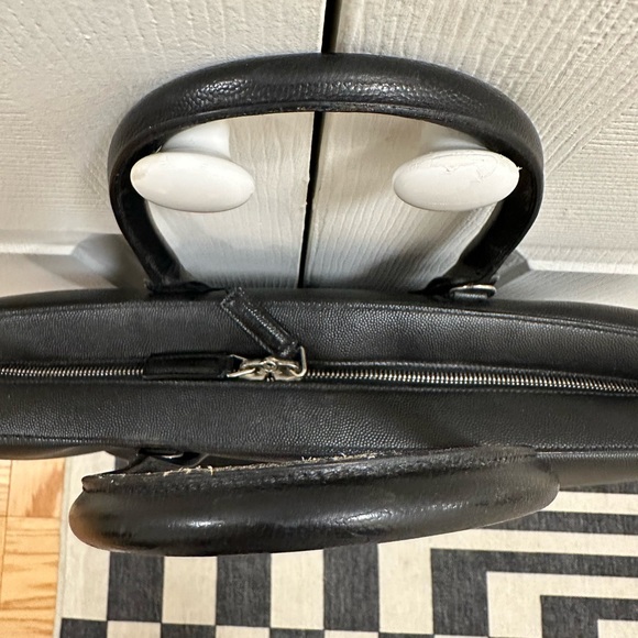 Saint Laurent black leather men’s briefcase. Wear with handle or cross body. - Picture 4 of 11